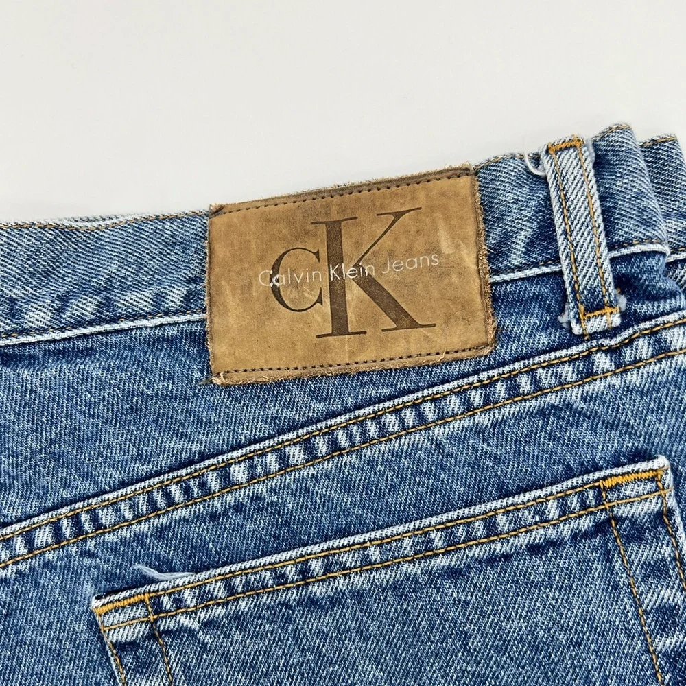 VTG 90’s Calvin Klein High Waisted Stonewashed Blue Jeans Shorts Size 15 - Picture 2 of 6